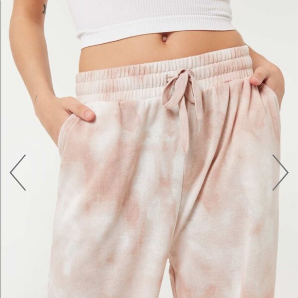 NWT Ardene Pink Tie Dye Wide Leg Joggers/Pants - Picture 3 of 13